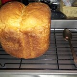 ホームベーカリーで作る、基本の食パン！